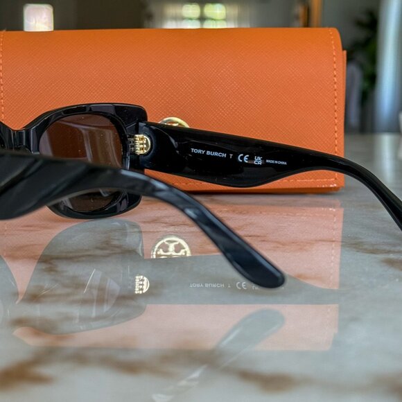 NEW Tory Burch Kira Quilted Geometric Sunglasses Black Gold — TY7189U - Picture 5 of 14